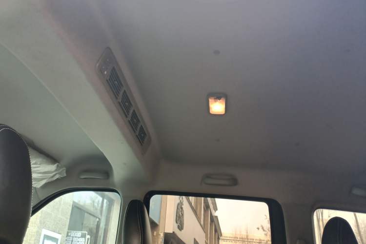 Used Wuling Hongguang PLUS 2019 1.5T Manual Comfort Version 7 Seats Headliner