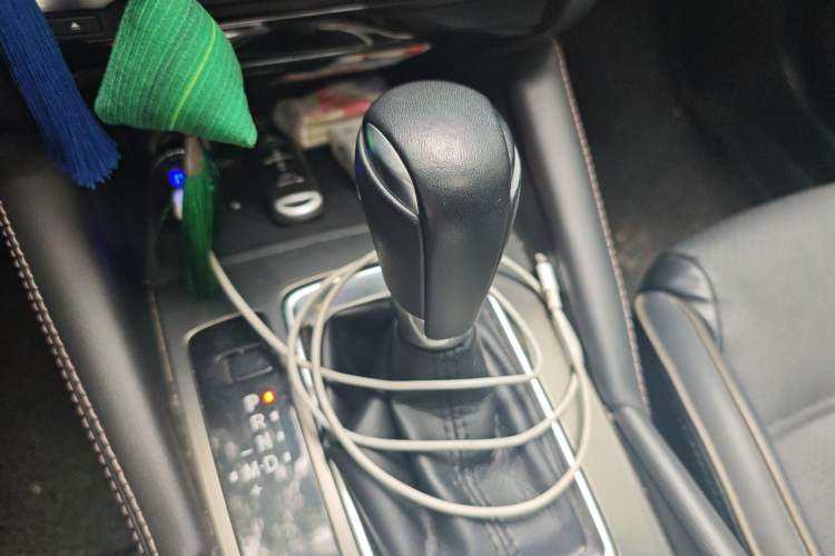 Used Mazda Atenza 2018 2.5L Blue Sky Prestige Edition China VI compliant Gear Lever