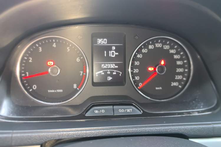Used Volkswagen Lavida 2013 Restyled Classic 1.6L Manual Comfort Edition Instrument Cluster