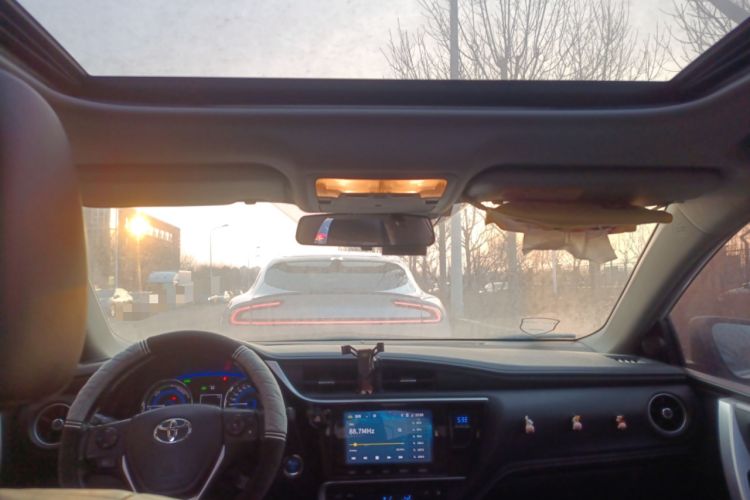 Used Toyota Corolla 2017 Revised Dual-Engine 1.8L E-CVT Elite Edition