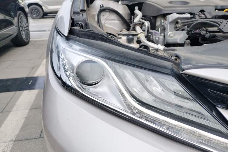 Used Toyota Camry 2019 2.5G Luxury Edition China VI Standard Right Front Headlight