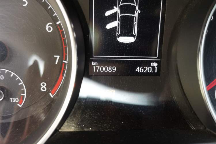 Used Volkswagen Golf 2017 280TSI Automatic R-Line Million-Vehicle Commemorative Edition
