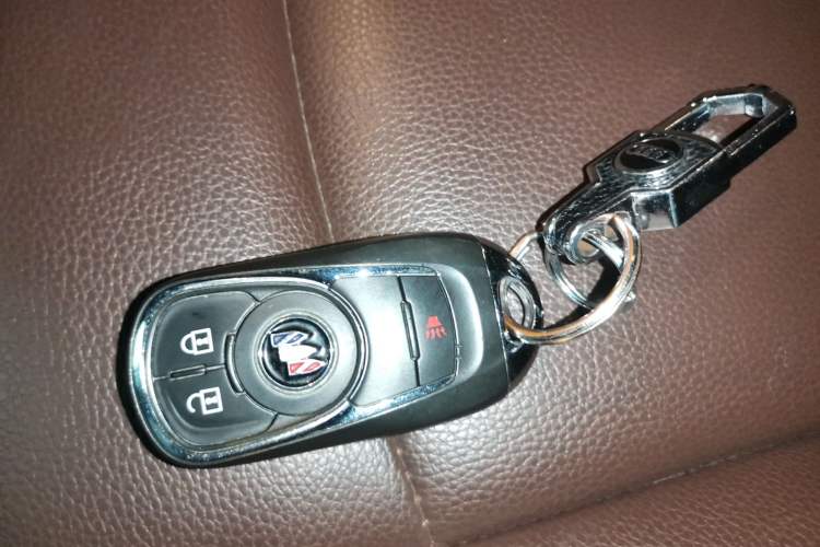 Used Buick GL8 2023 Land Executive Class Comfort Model Interior 1