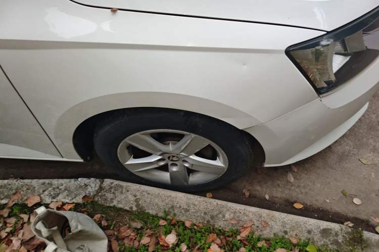 Used Skoda Fabia 2016 1.4L Automatic Car Enjoy Edition