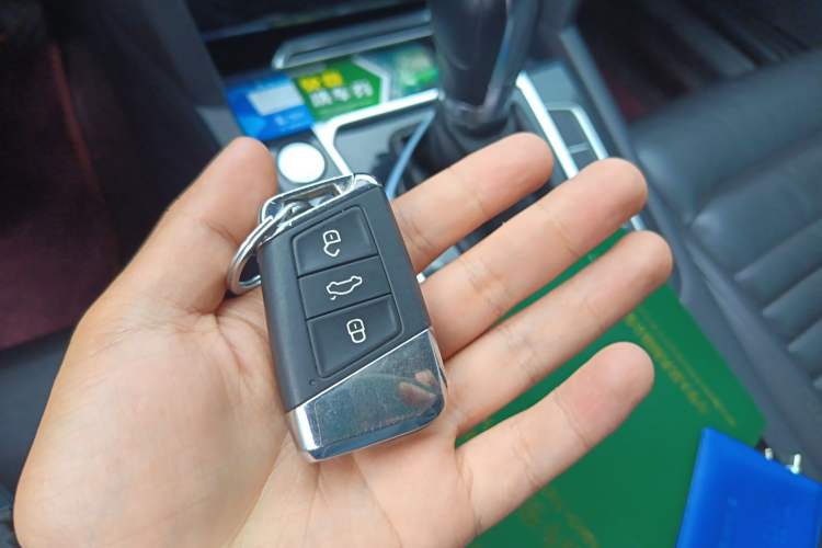 Used Volkswagen Magotan 2017 330TSI DSG Leading Model Vehicle Key