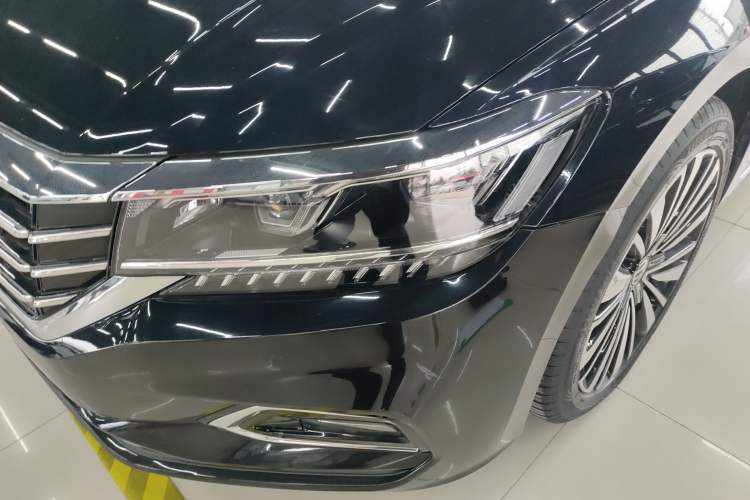 Used Volkswagen Passat 2019 330TSI Luxury Edition China VI Standard
