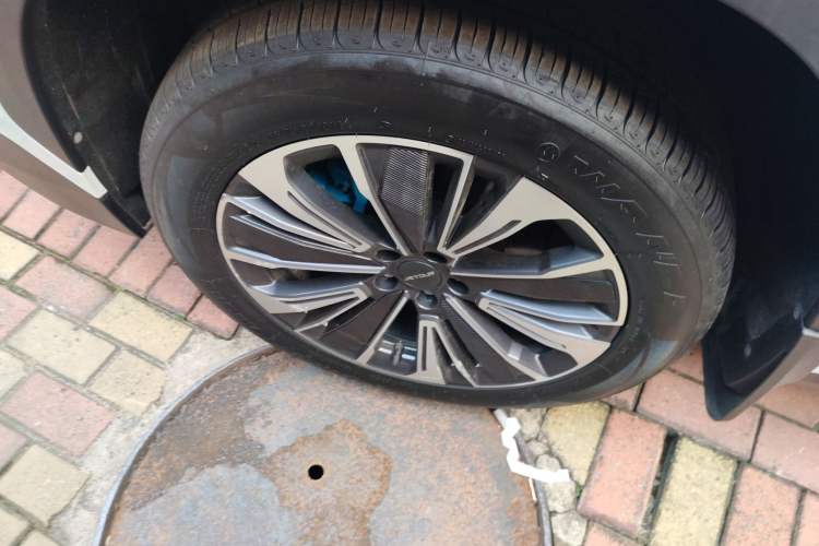 Used JETOUR Dashing i-DM 2023 1.5T DHT Lightning Left Front Wheel Hub