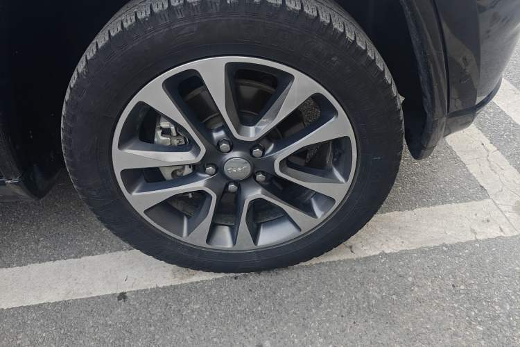 Used Jeep Grand Cherokee 2016 3.6L Elite Navigation Edition
