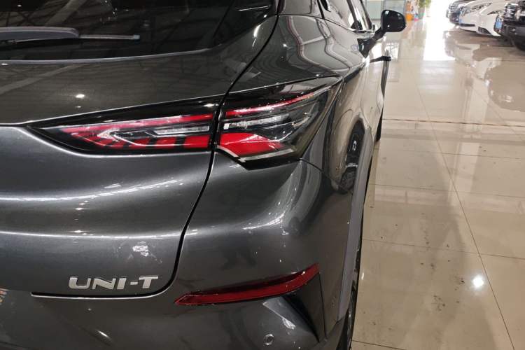 Used CHANGAN UNI-T 2020 1.5T Flagship Version Exterior 1