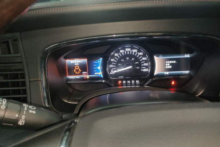 Used Lincoln Navigator 2016 3.5T AWD Instrument Cluster