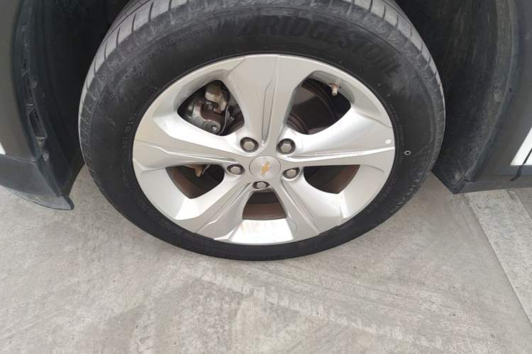 Used Chevrolet Menlo 2022 Star Enjoyment Edition Plus Left Front Wheel Hub