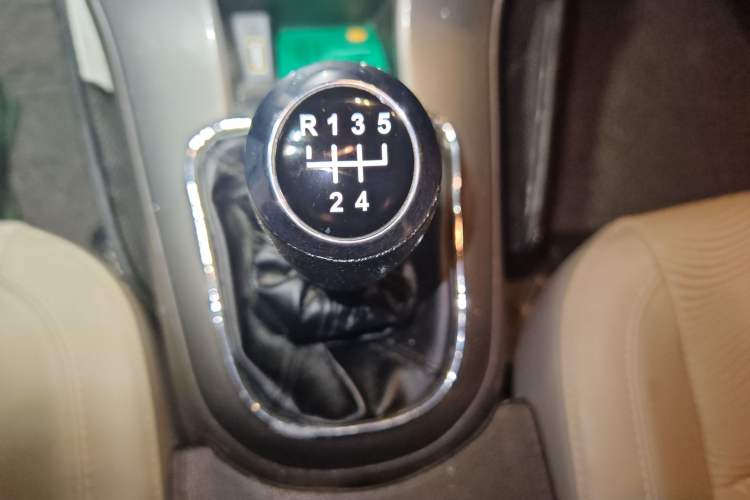 Used Chevrolet Cruze 2015 1.5L Classic SE MT