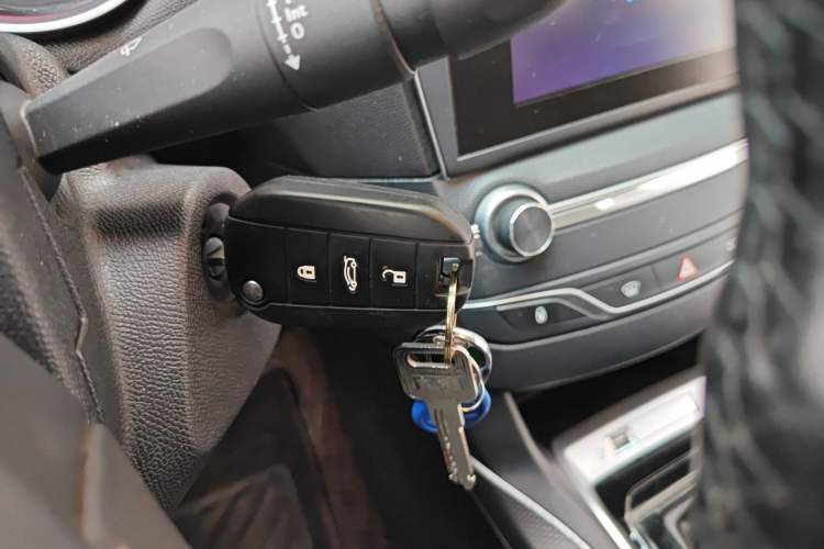 Used Peugeot 408 2019 360THP Automatic Luxury Edition China VI Standard Vehicle Key