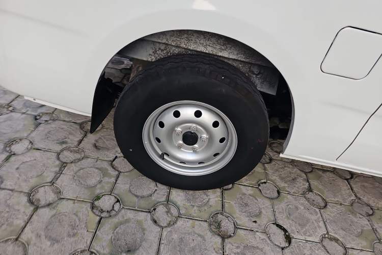 Used Chana Ruixing EM60 2024 Comfort Model 6 Seats 41.86 kWh Side-Hinged Doors
