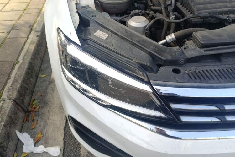 Used Volkswagen Lamando 2019 280TSI DSG Comfort Edition China VI standard Right Front Headlight