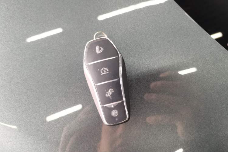 Used BYD Han L 2025 DM-p Four-Wheel-Drive LiDAR Flagship Model
