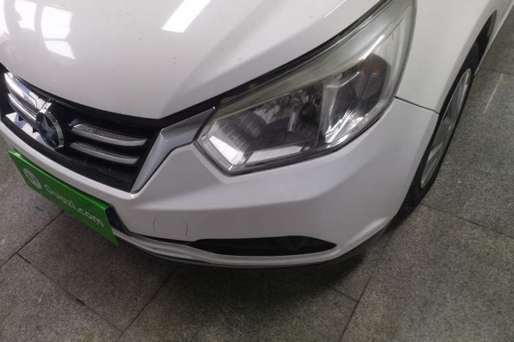 Used Venucia R50 2015 1.6L Automatic Fashion Edition