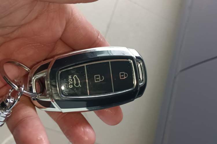 Used Hyundai Elantra 2023 1.5L CVT GLX Elite Edition Vehicle Key