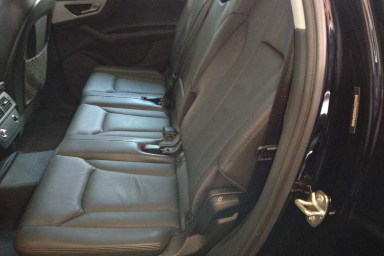 Used Audi Q7 2016 3.0 TFSI parallel import
