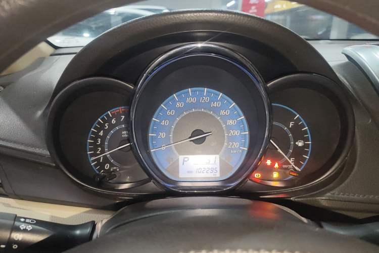 Used Toyota YARiS L Zhi Xuan 2015 1.5E Automatic Charm Edition