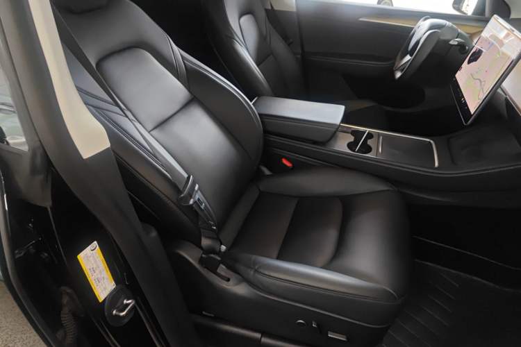 Used Tesla Model Y 2021 Long-Range All-Wheel-Drive Version
