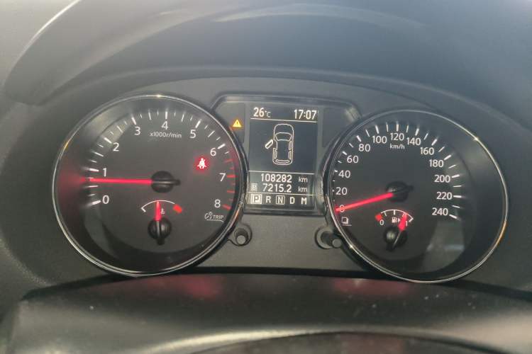Used Nissan Qashqai 2012 2.0 XL Fire CVT 2WD Odometer Close Up