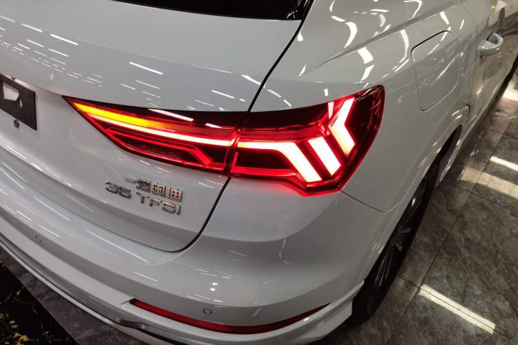 Used Audi Q3 2022 35 TFSI Progressive Dynamic Edition
