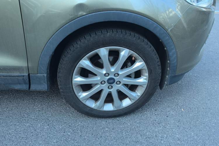 Used Ford Kuga 2013 1.6L GTDi Two-Wheel-Drive Trend Model