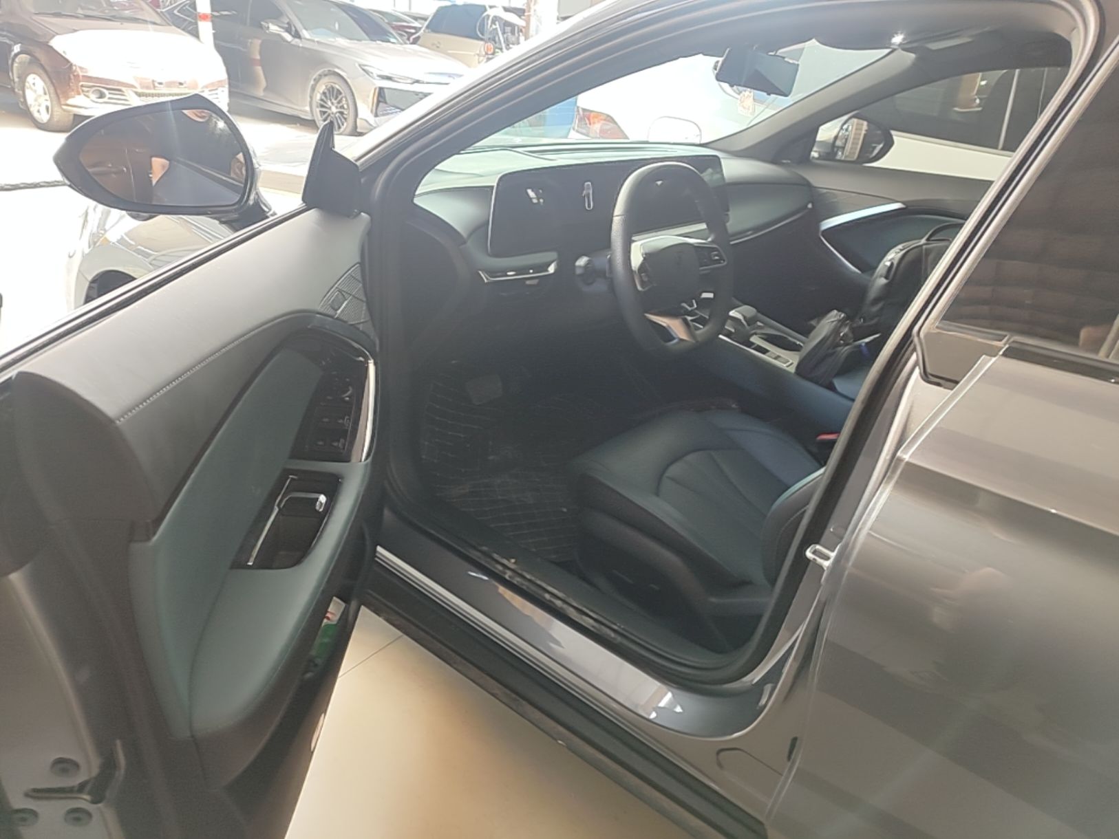 MG 7 2025 1.5T 300 DCT Elegant Edition — снимка 18