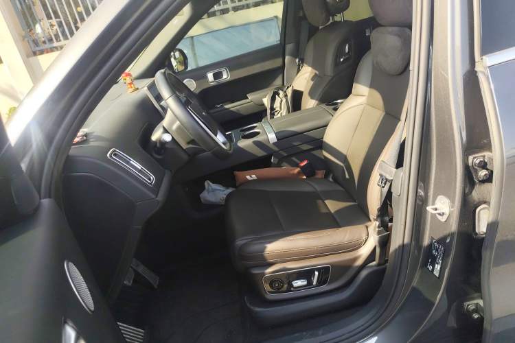 Used Li Auto L8 2023 Pro Model