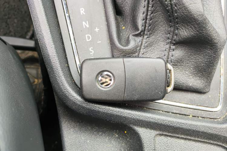 Used Volkswagen Lavida 2017 1.6L Automatic Comfort Edition Vehicle Key