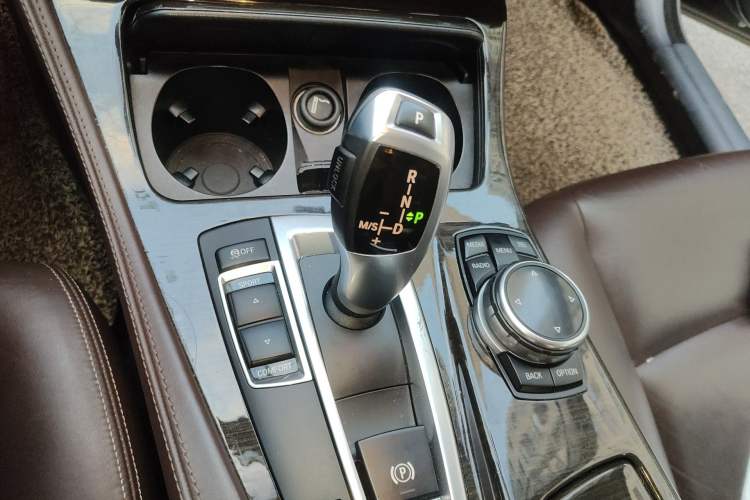 Used BMW 5 Series 2014 525Li Luxury Design Package Gear Lever