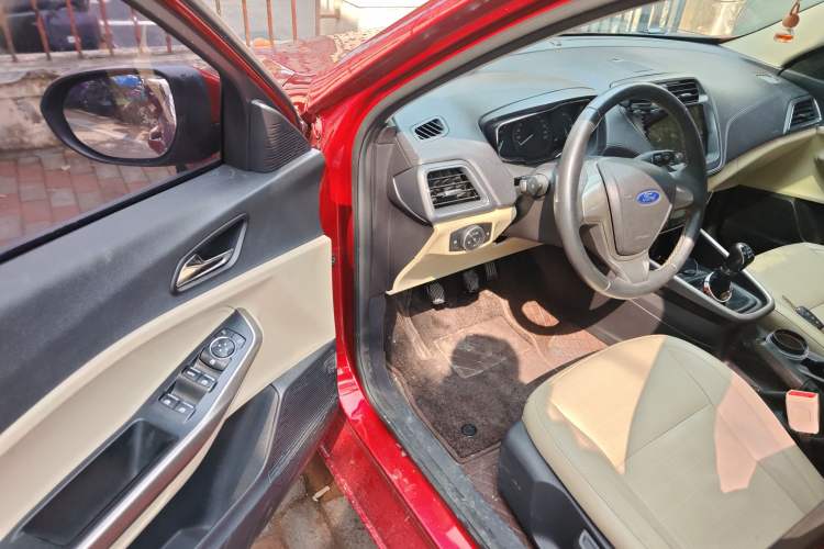 Used Ford Escort 2017 Happy Edition 1.5L Manual Fashion Model
