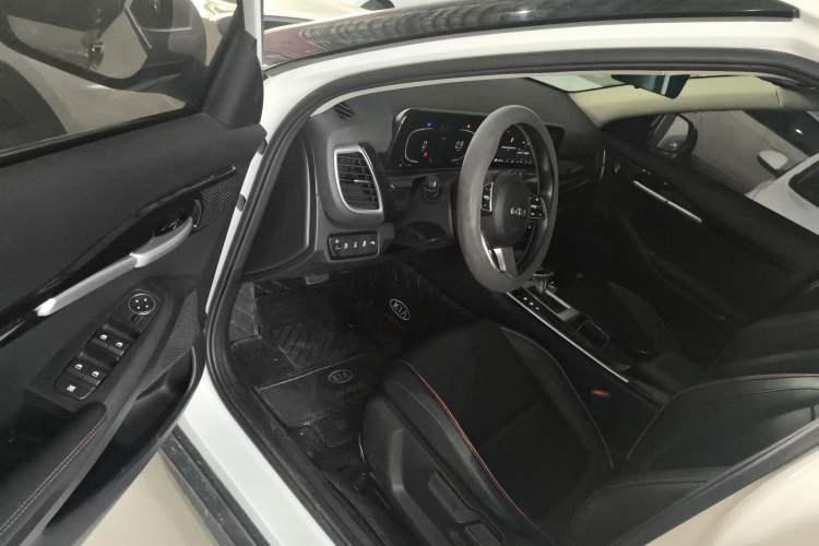 Used Kia Seltos 2023 1.5L CVT Luxury Edition