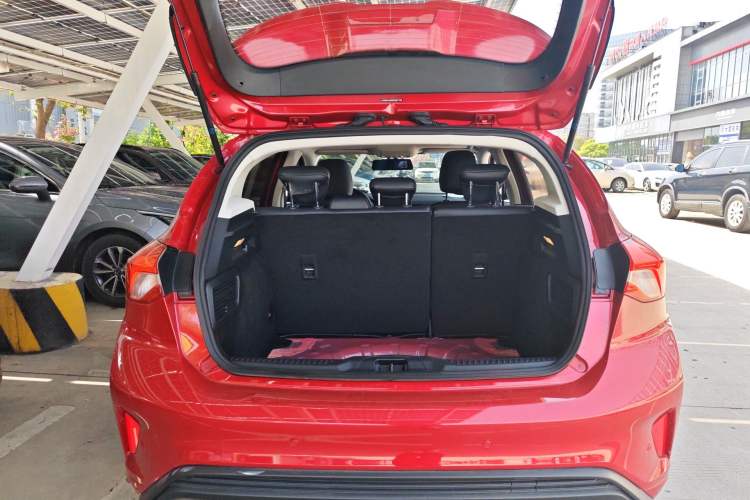 Used Ford Focus 2020 Hatchback 1.5L Automatic Sharp Edition Trunk