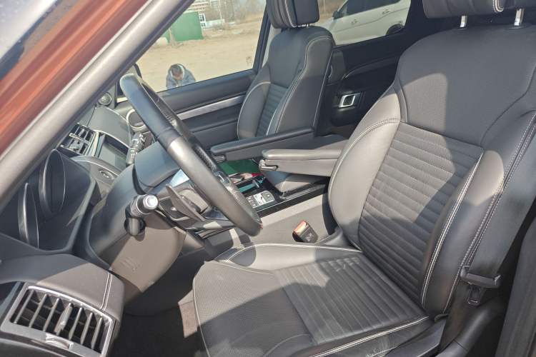 Used Land Rover Discovery 2017 3.0 SC V6 First Edition Limited Edition
