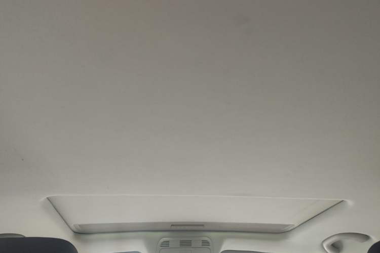 Used Volkswagen Magotan 2015 1.8TSI Advanced Model
