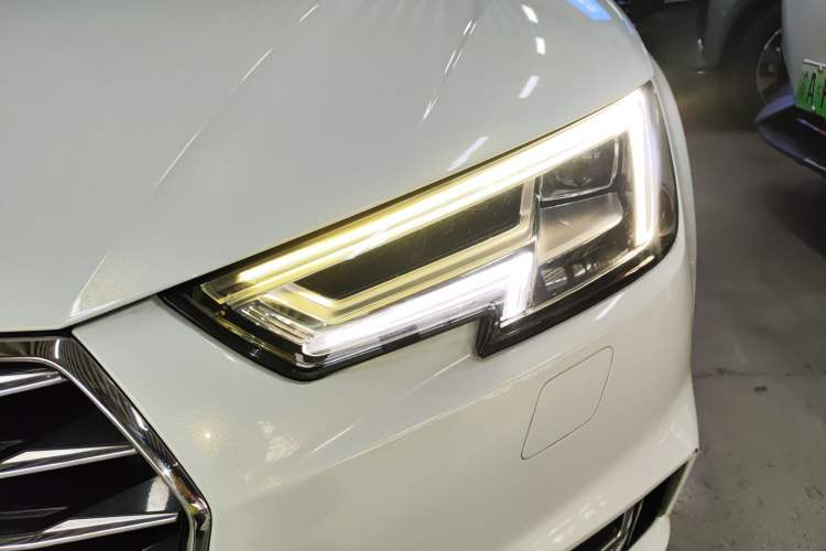 Used Audi A4L 2018 30th Anniversary Edition 40 TFSI Trendy Model Left Front Headlight