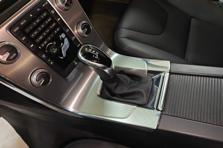 Used Volvo S60 2019 S60L Facelift T5 Intelligent Advanced Edition
