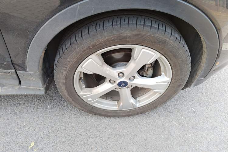 Used Ford Kuga 2017 EcoBoost 180 Two-Wheel-Drive Platinum Edition