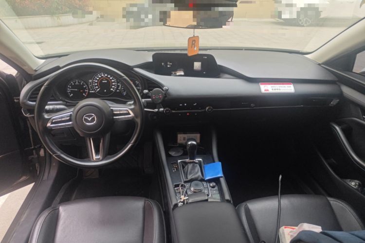 Used Mazda 3 Axela 2020 2.0L Automatic Zhiya Edition Center Console