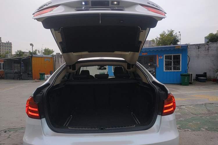 Used BMW 3 Series GT 2013 320i Sport Design Package