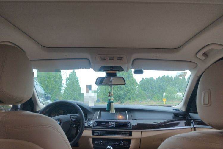 Used BMW 5 Series 2014 525Li Leading Model
