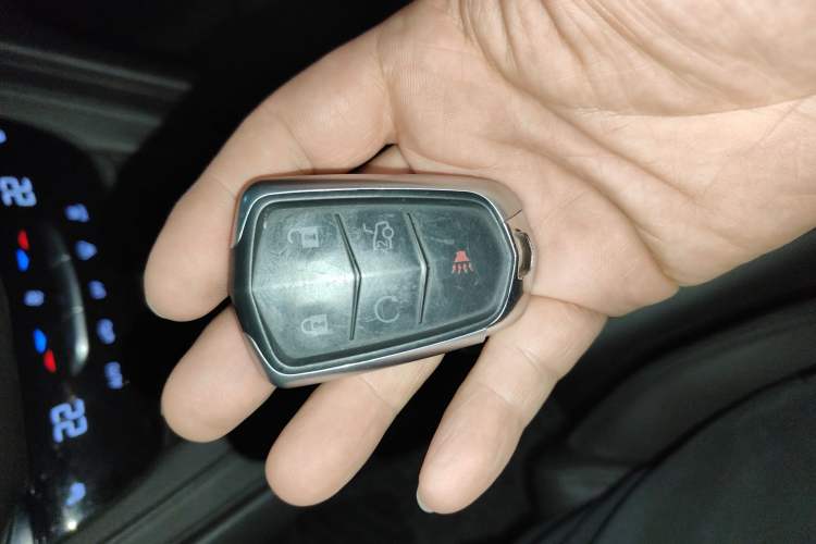 Used Cadillac XT5 2017 Anniversary Edition 25T Luxury Model