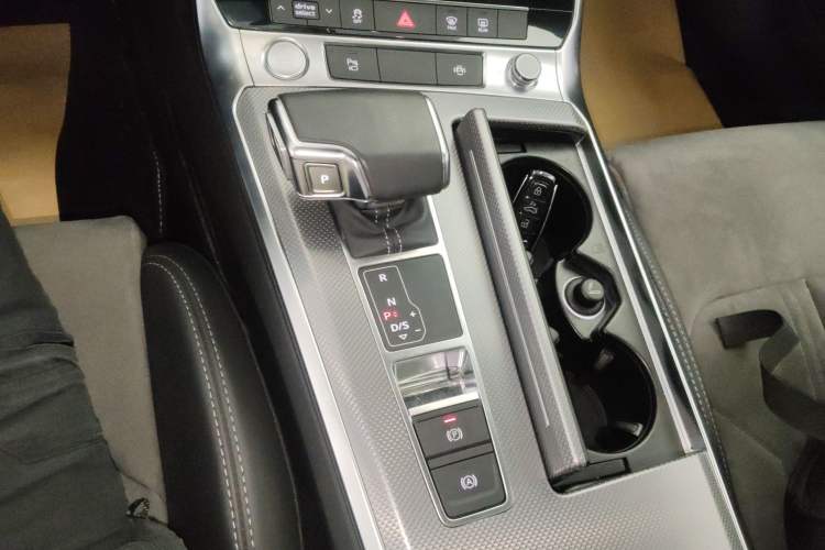 Used Audi A6L 2019 45 TFSI Prestige Dynamic Edition Gear Lever