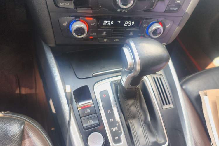 Used Audi Q5 2016 40 TFSI Comfort Model
