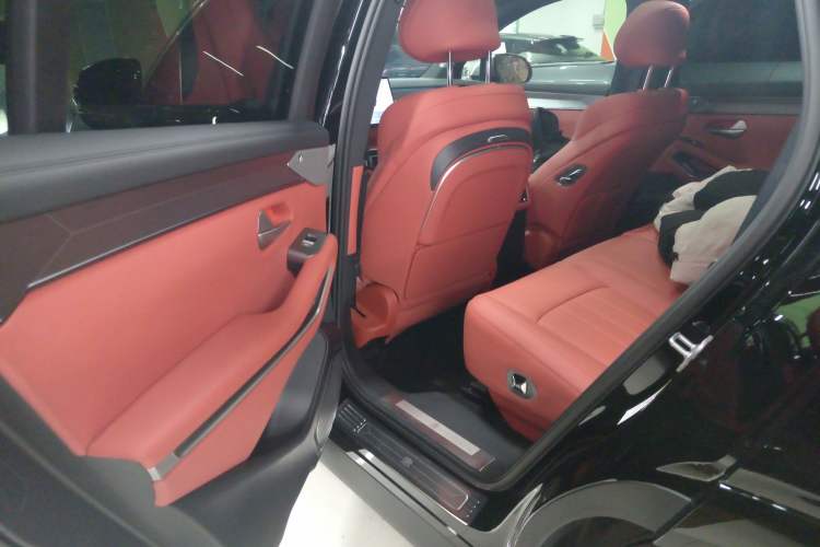 Used BYD Tang L 2025 DM 200KM Four-Wheel Drive LiDAR Flagship Model