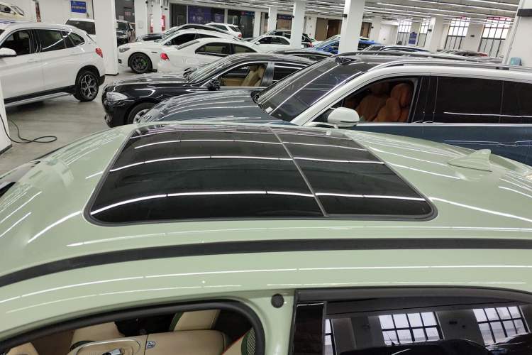 Used ORA Good Cat 2023 401 km Standard Range Premium Version Lithium Iron Phosphate