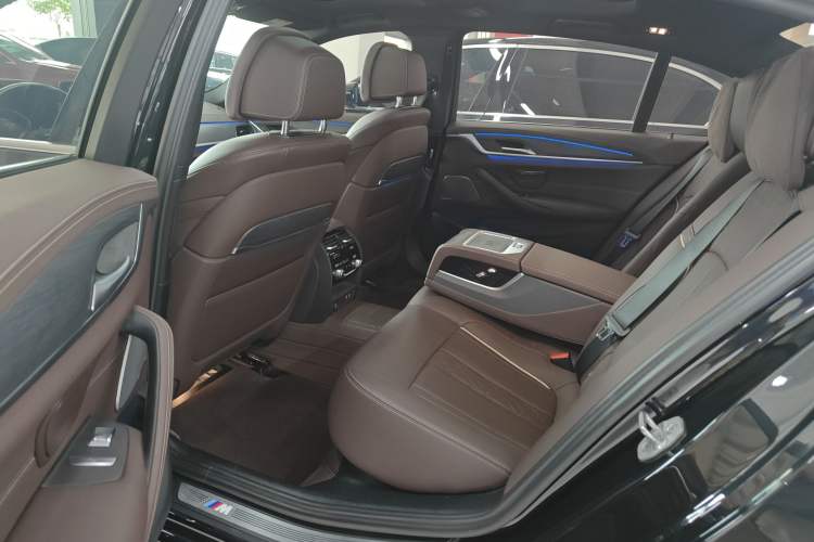 Used BMW 5 Series 2023 530Li Luxury Edition M Sport Package