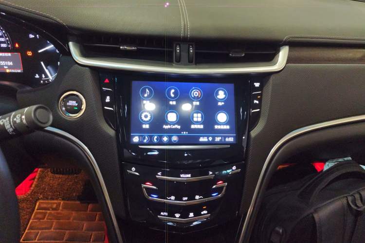 Used Cadillac XTS 2018 28T Elite Edition Audio And AC Panel